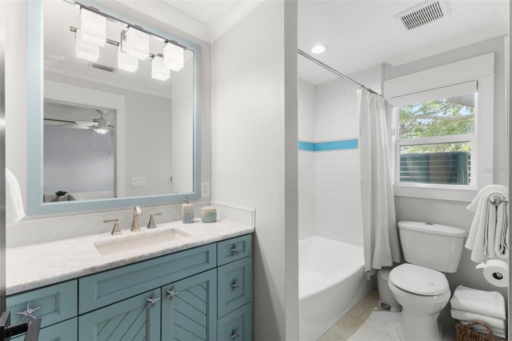 For Sale: $1,200,000 (3 beds, 3 baths, 2093 Square Feet)