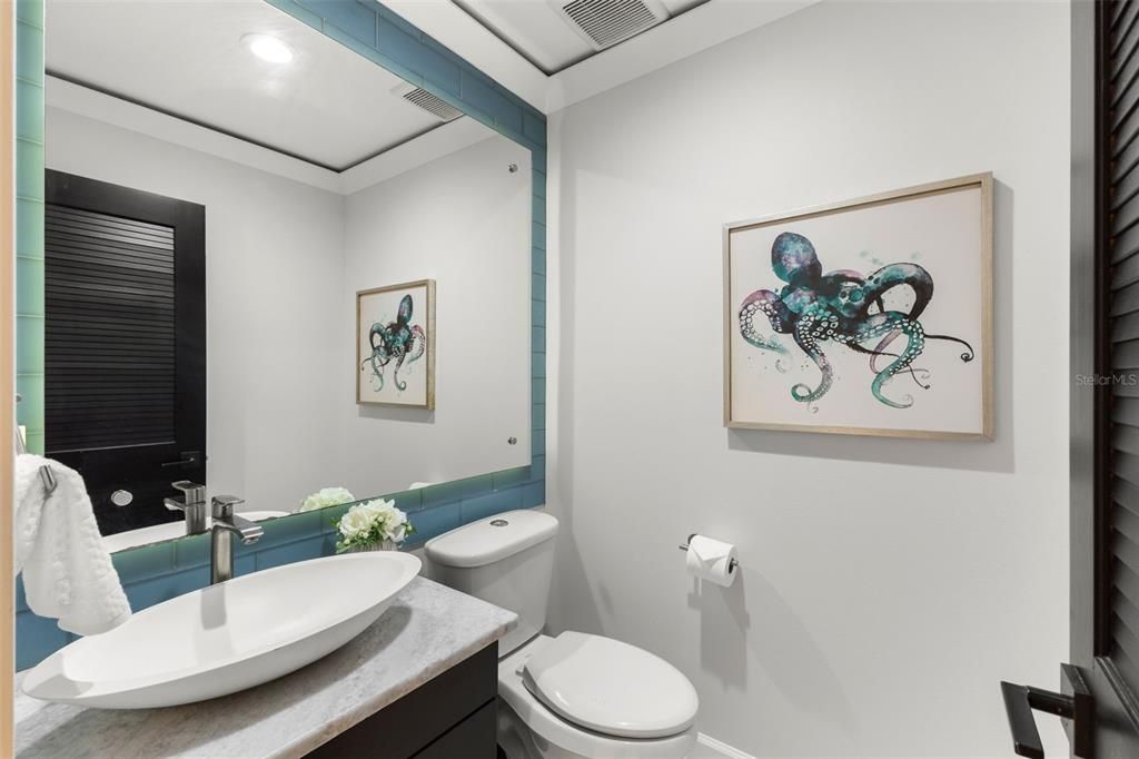 For Sale: $1,200,000 (3 beds, 3 baths, 2093 Square Feet)