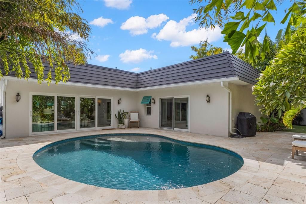 For Sale: $1,200,000 (3 beds, 3 baths, 2093 Square Feet)