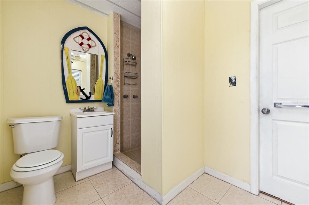 Active With Contract: $375,000 (3 beds, 3 baths, 1769 Square Feet)