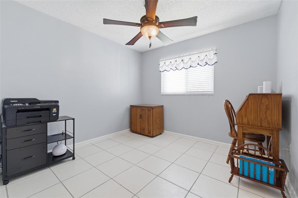 Active With Contract: $375,000 (3 beds, 3 baths, 1769 Square Feet)