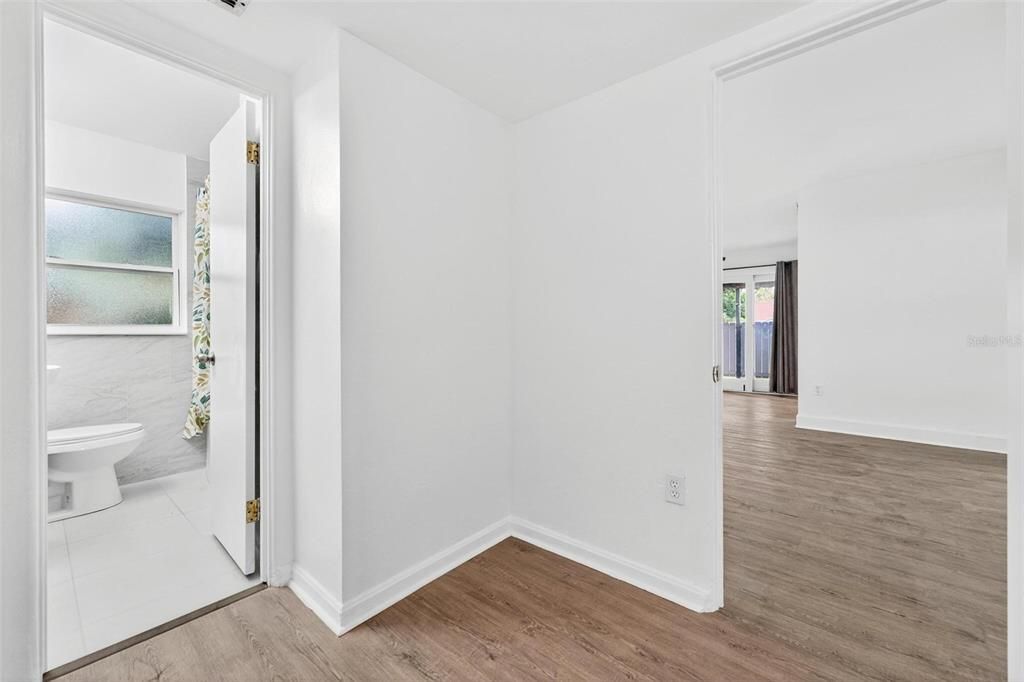 На продажу: $290,000 (3 спален, 1 ванн, 1012 Квадратных фут)