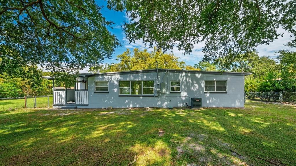 На продажу: $290,000 (3 спален, 1 ванн, 1012 Квадратных фут)