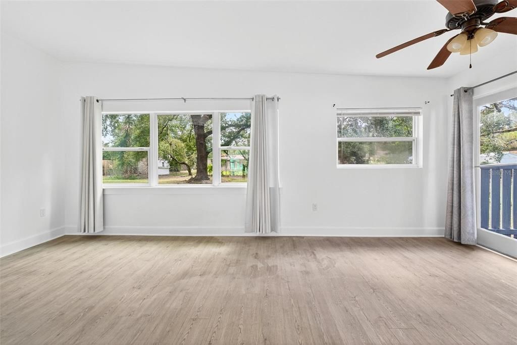 На продажу: $290,000 (3 спален, 1 ванн, 1012 Квадратных фут)