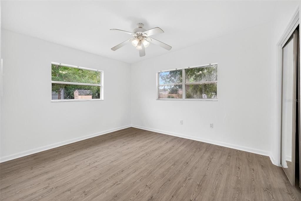 На продажу: $290,000 (3 спален, 1 ванн, 1012 Квадратных фут)