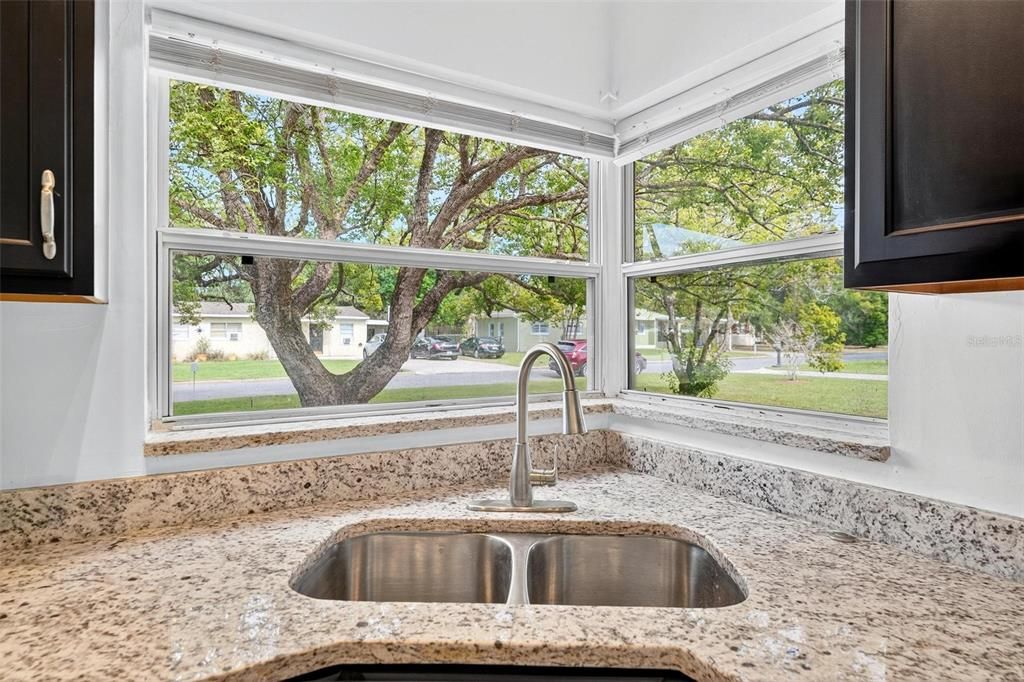 На продажу: $290,000 (3 спален, 1 ванн, 1012 Квадратных фут)