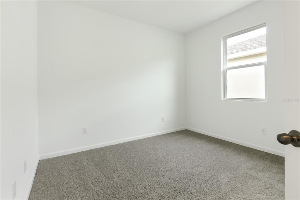 待售: $374,950 (4 贝兹, 2 浴室, 1910 平方英尺)