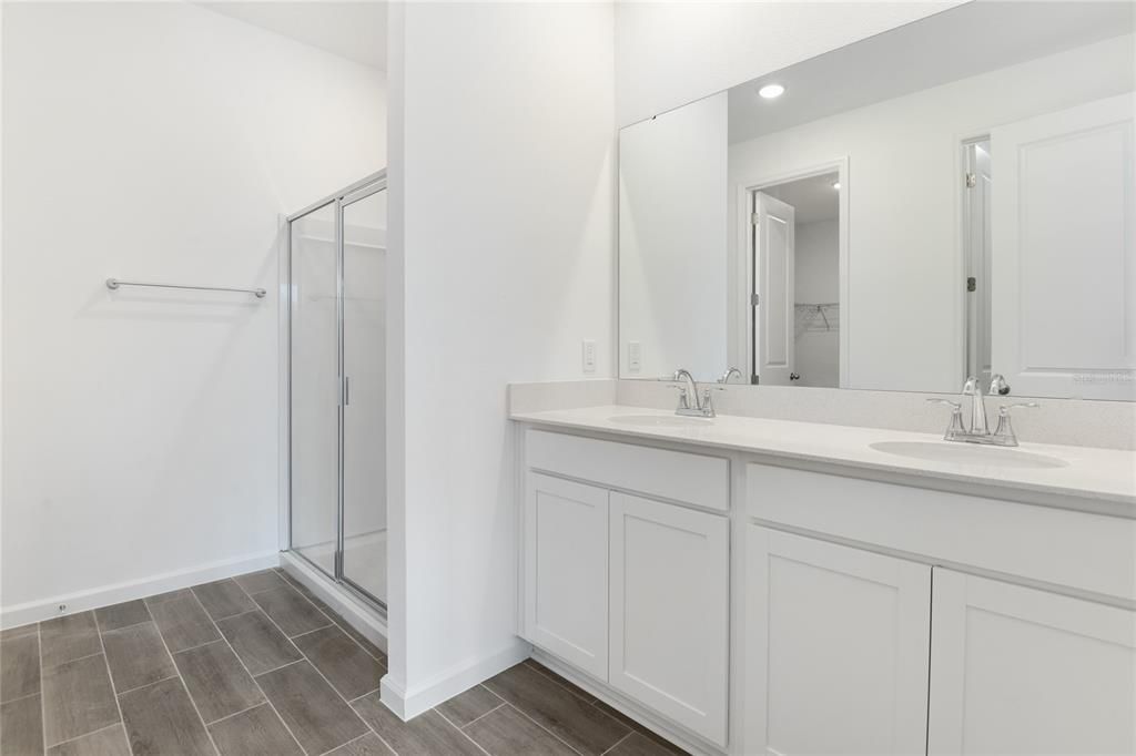 待售: $374,950 (4 贝兹, 2 浴室, 1910 平方英尺)