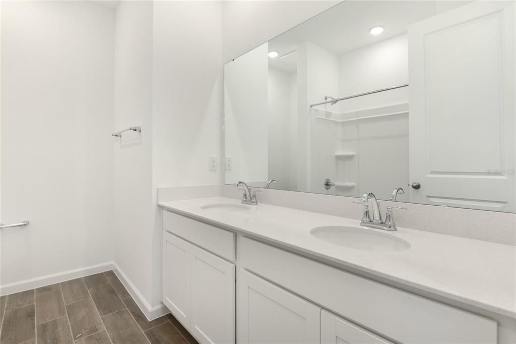 待售: $374,950 (4 贝兹, 2 浴室, 1910 平方英尺)