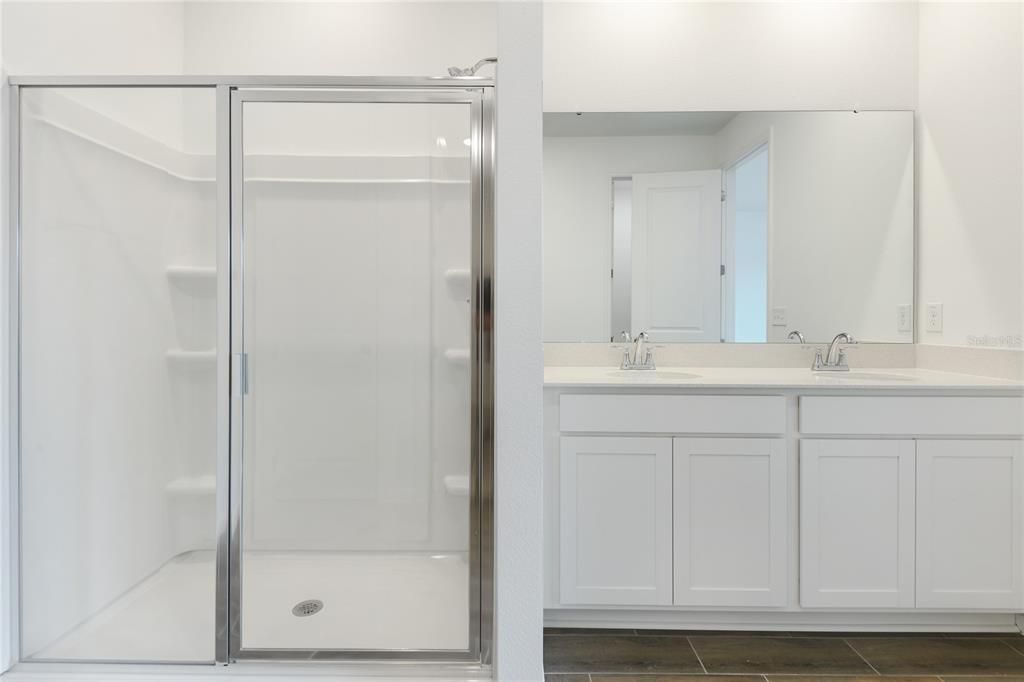 待售: $374,950 (4 贝兹, 2 浴室, 1910 平方英尺)