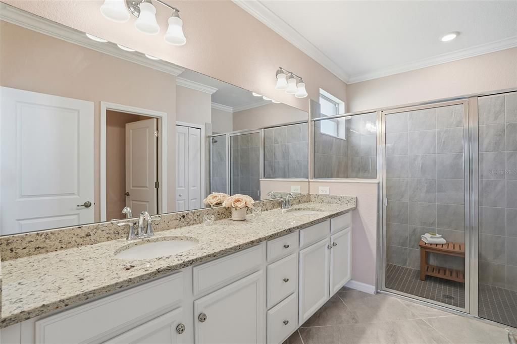 На продажу: $369,900 (3 спален, 3 ванн, 1857 Квадратных фут)