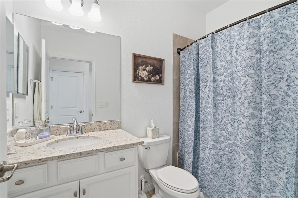 На продажу: $369,900 (3 спален, 3 ванн, 1857 Квадратных фут)