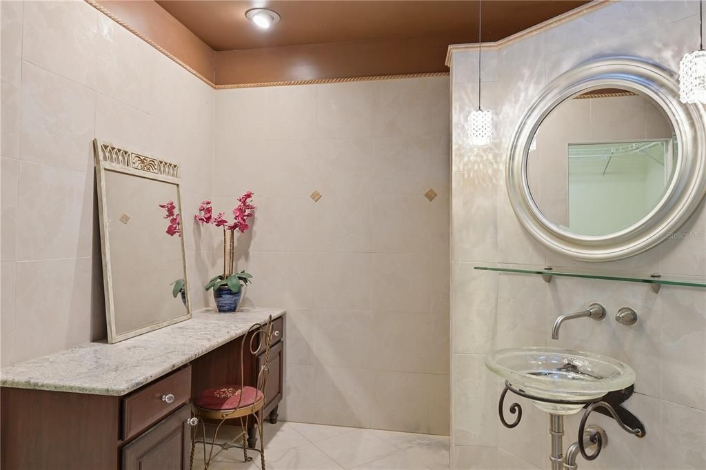 For Sale: $729,000 (4 beds, 2 baths, 1832 Square Feet)