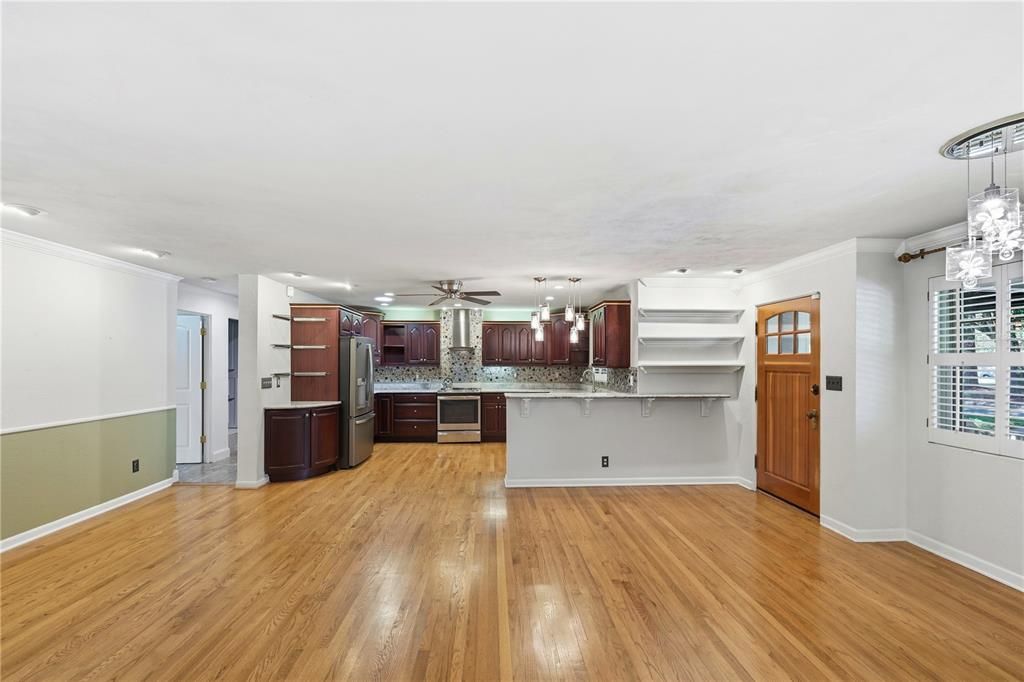 For Sale: $729,000 (4 beds, 2 baths, 1832 Square Feet)