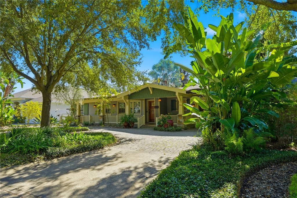 For Sale: $729,000 (4 beds, 2 baths, 1832 Square Feet)