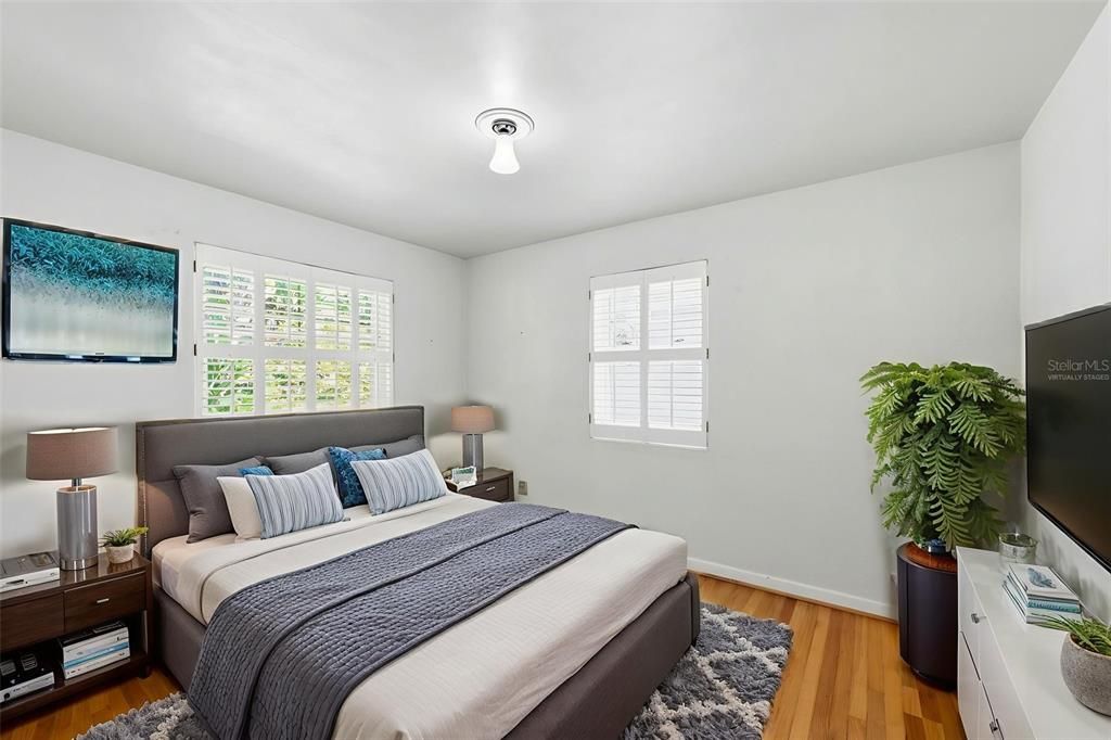 For Sale: $729,000 (4 beds, 2 baths, 1832 Square Feet)