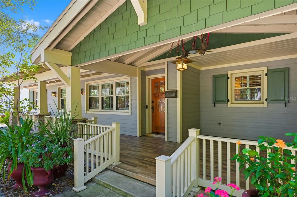 For Sale: $729,000 (4 beds, 2 baths, 1832 Square Feet)