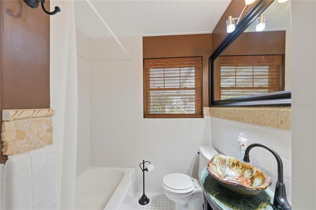 For Sale: $729,000 (4 beds, 2 baths, 1832 Square Feet)