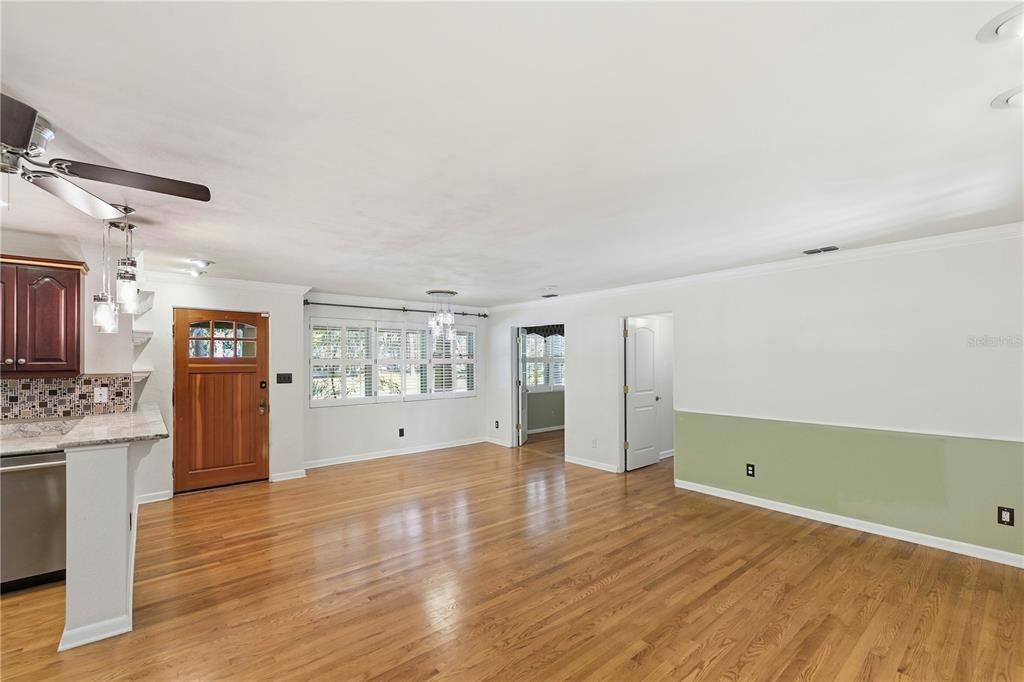 For Sale: $729,000 (4 beds, 2 baths, 1832 Square Feet)