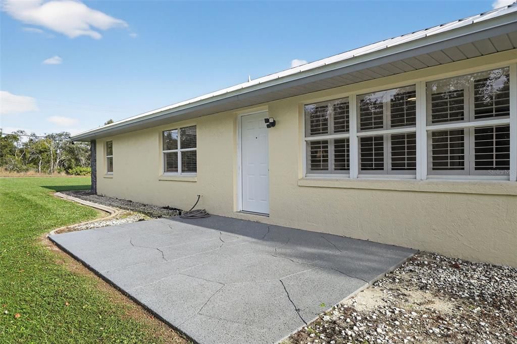 На продажу: $295,000 (2 спален, 2 ванн, 1470 Квадратных фут)