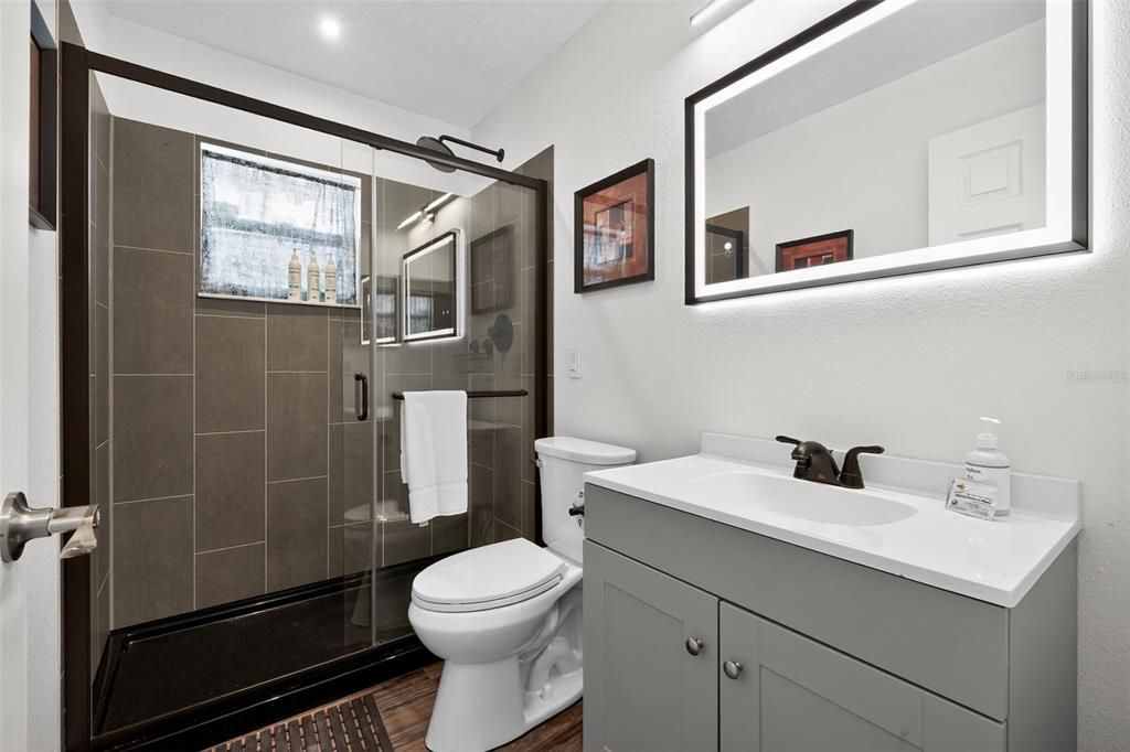 На продажу: $295,000 (2 спален, 2 ванн, 1470 Квадратных фут)