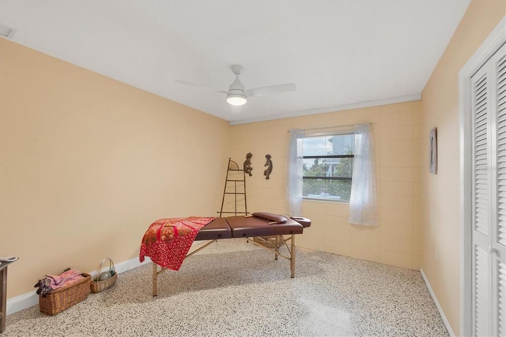 For Sale: $599,000 (4 beds, 2 baths, 2262 Square Feet)