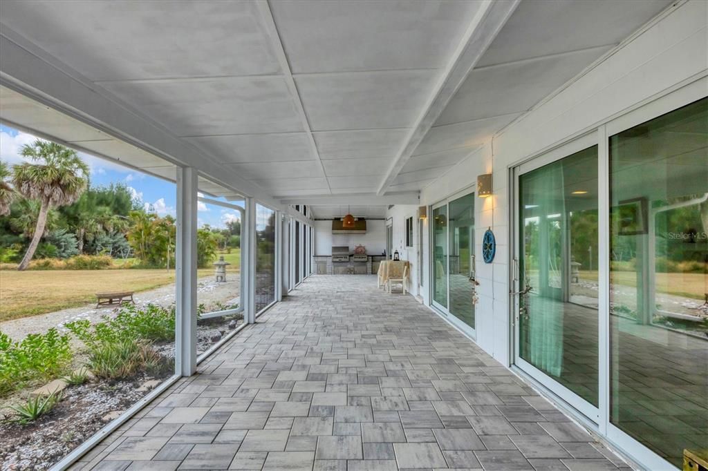 For Sale: $599,000 (4 beds, 2 baths, 2262 Square Feet)