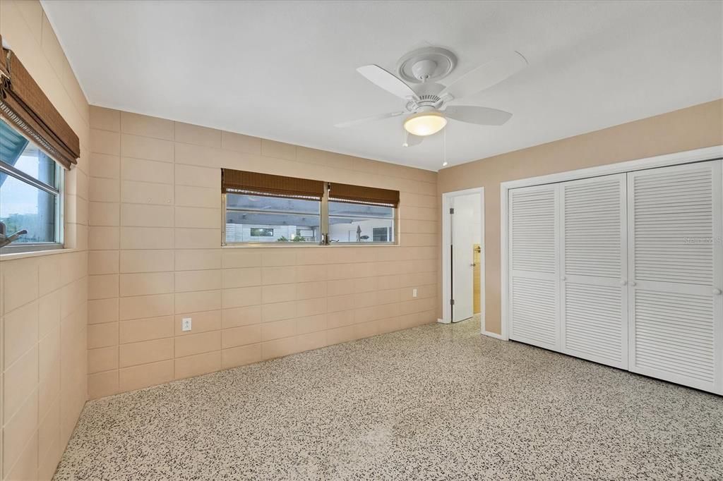 For Sale: $599,000 (4 beds, 2 baths, 2262 Square Feet)