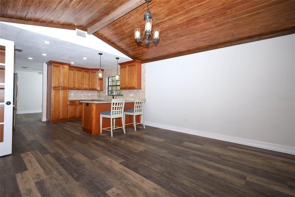 En Venta: $499,900 (3 camas, 2 baños, 1794 Pies cuadrados)