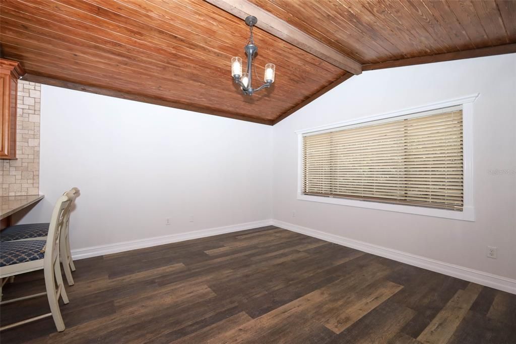 En Venta: $499,900 (3 camas, 2 baños, 1794 Pies cuadrados)