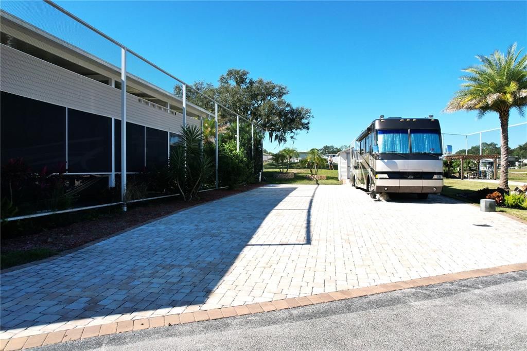 En Venta: $99,900 (0.09 acres)