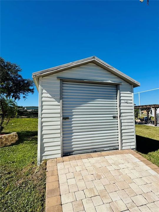 En Venta: $99,900 (0.09 acres)