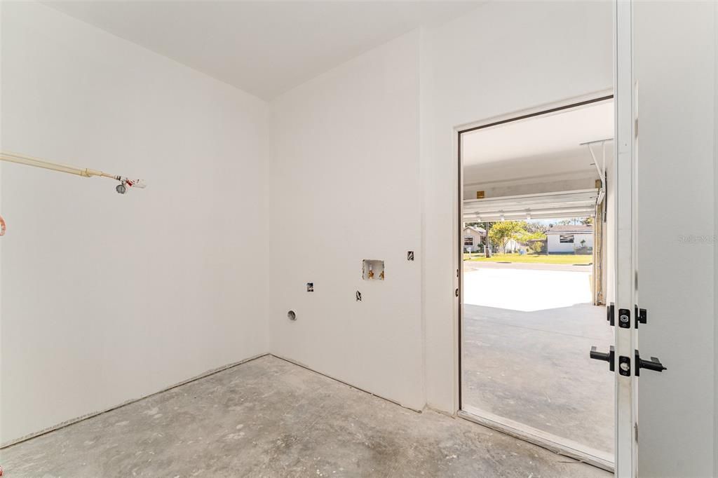 For Sale: $239,000 (2 beds, 2 baths, 1472 Square Feet)