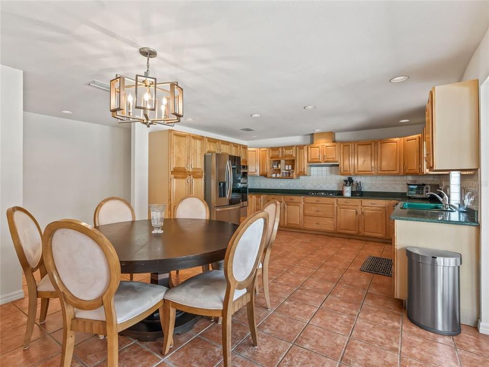 En Venta: $2,000,000 (3 camas, 2 baños, 2288 Pies cuadrados)