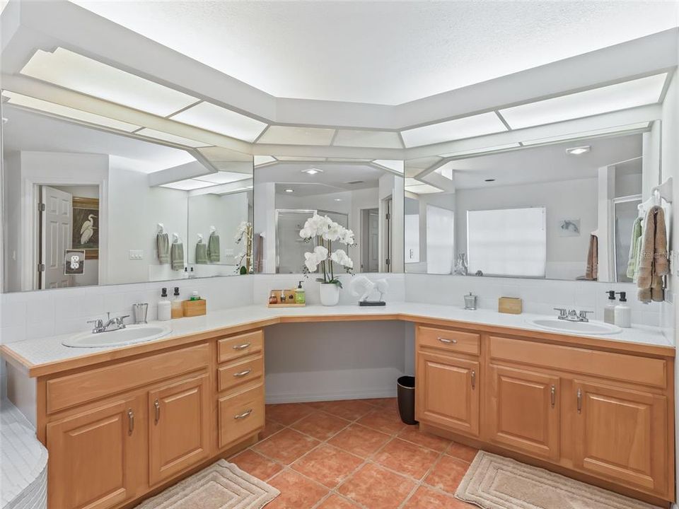 En Venta: $2,000,000 (3 camas, 2 baños, 2288 Pies cuadrados)