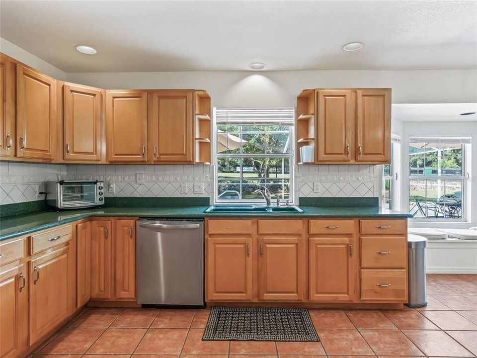 En Venta: $2,000,000 (3 camas, 2 baños, 2288 Pies cuadrados)