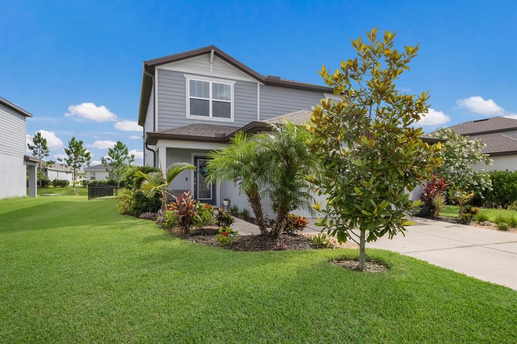 For Rent: $2,800 (4 beds, 3 baths, 2205 Square Feet)