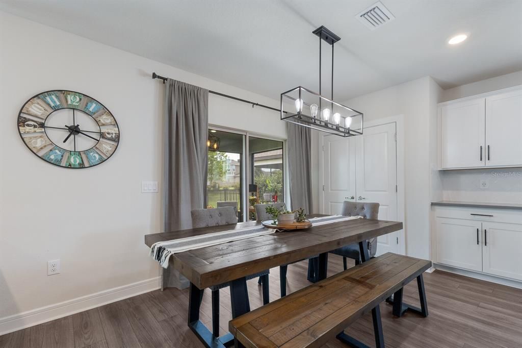 For Rent: $2,800 (4 beds, 3 baths, 2205 Square Feet)