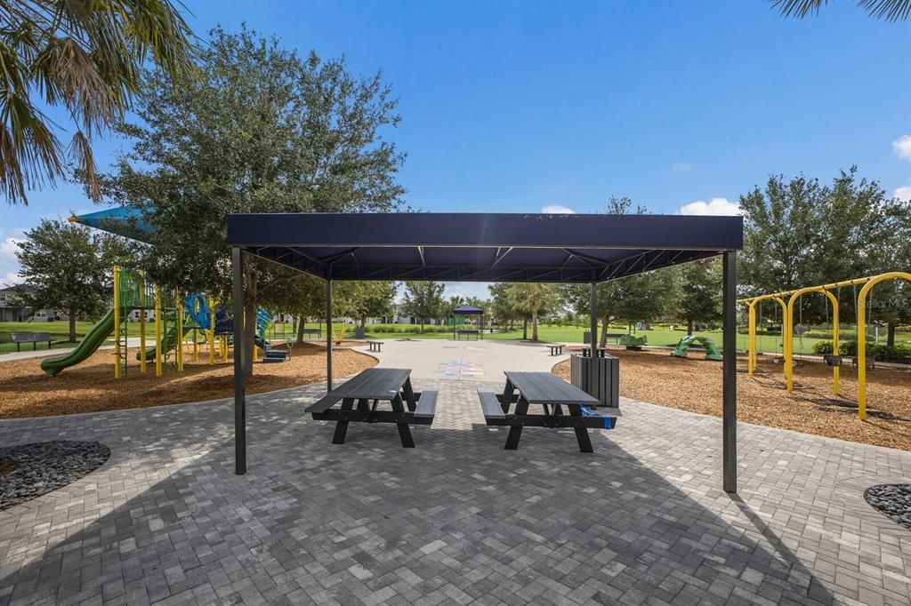 For Rent: $2,800 (4 beds, 3 baths, 2205 Square Feet)