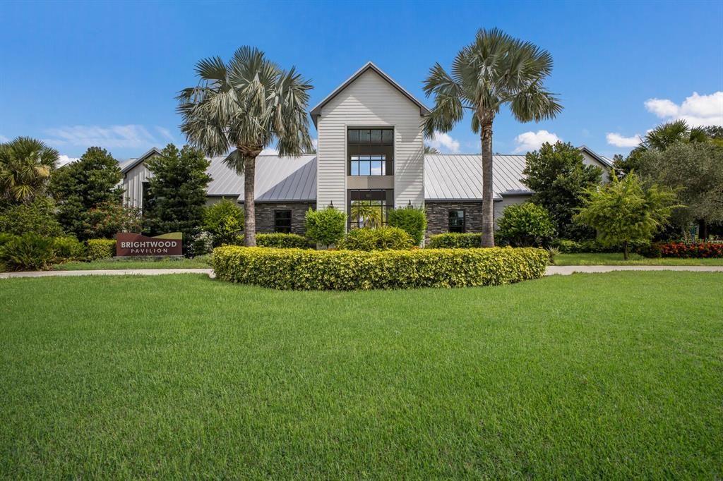 For Rent: $2,800 (4 beds, 3 baths, 2205 Square Feet)