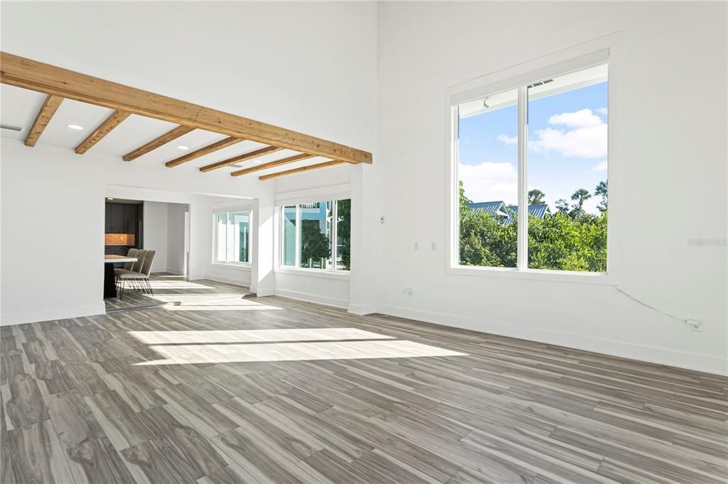 For Sale: $1,895,000 (3 beds, 3 baths, 4628 Square Feet)