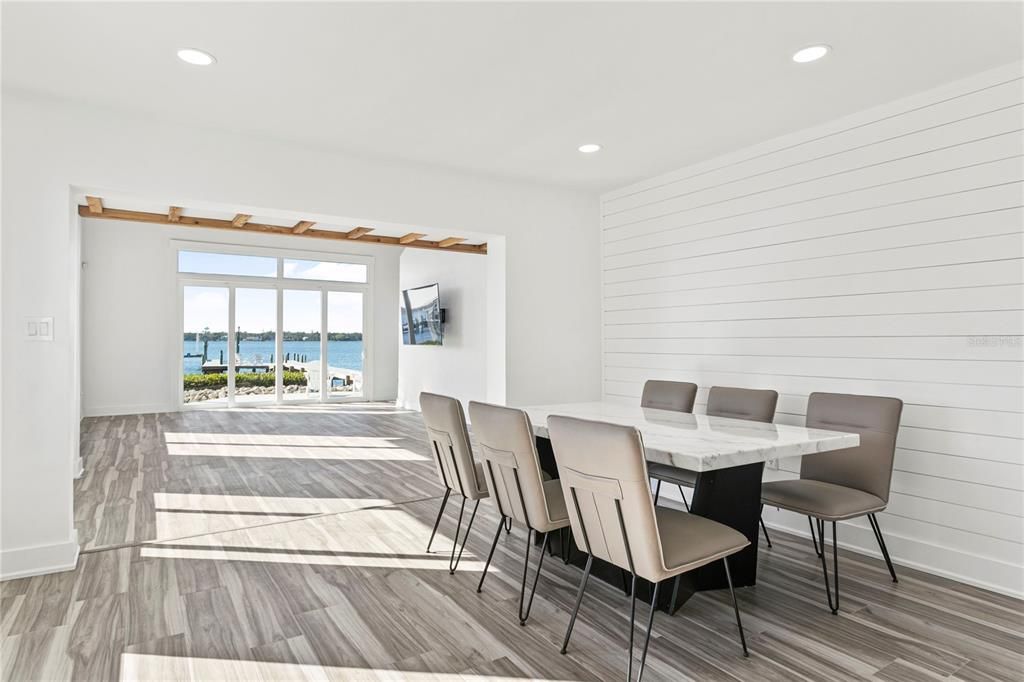 For Sale: $1,895,000 (3 beds, 3 baths, 4628 Square Feet)