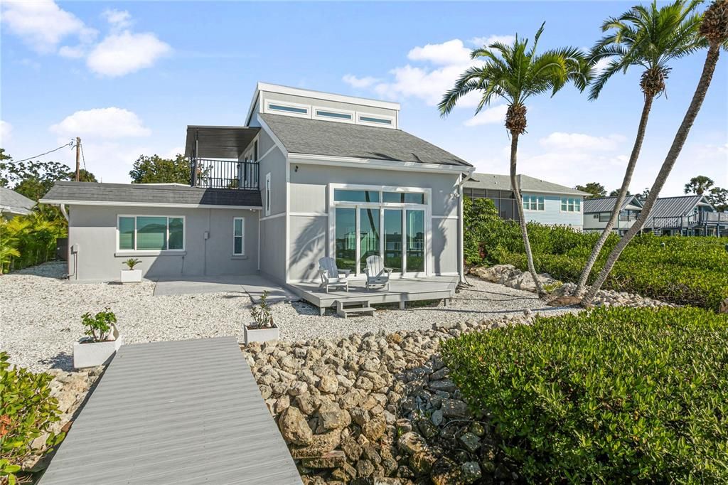 For Sale: $1,895,000 (3 beds, 3 baths, 4628 Square Feet)