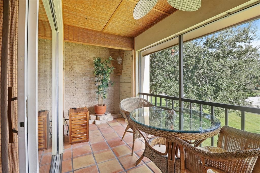 En Venta: $235,000 (2 camas, 2 baños, 1090 Pies cuadrados)