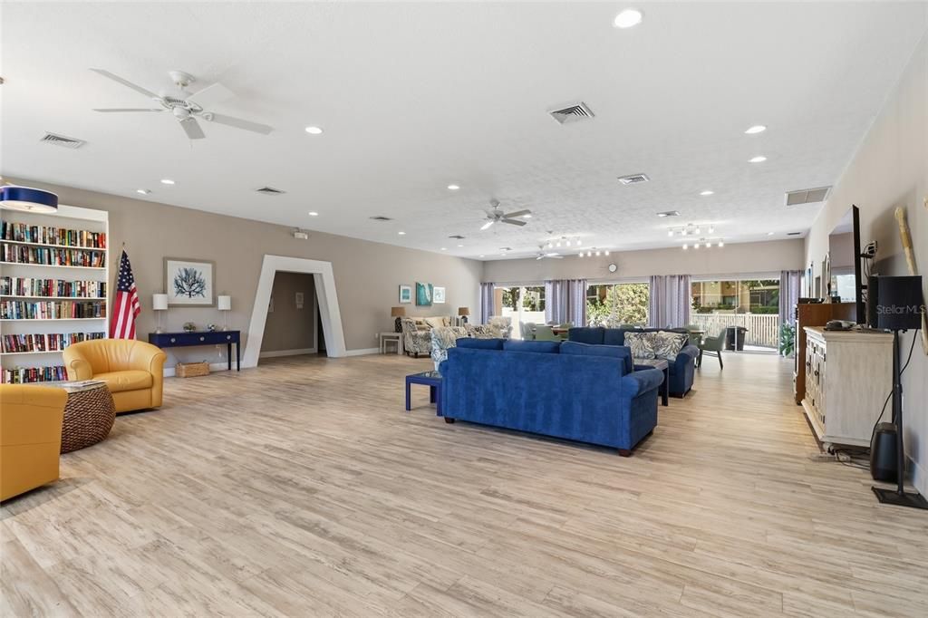 En Venta: $235,000 (2 camas, 2 baños, 1090 Pies cuadrados)