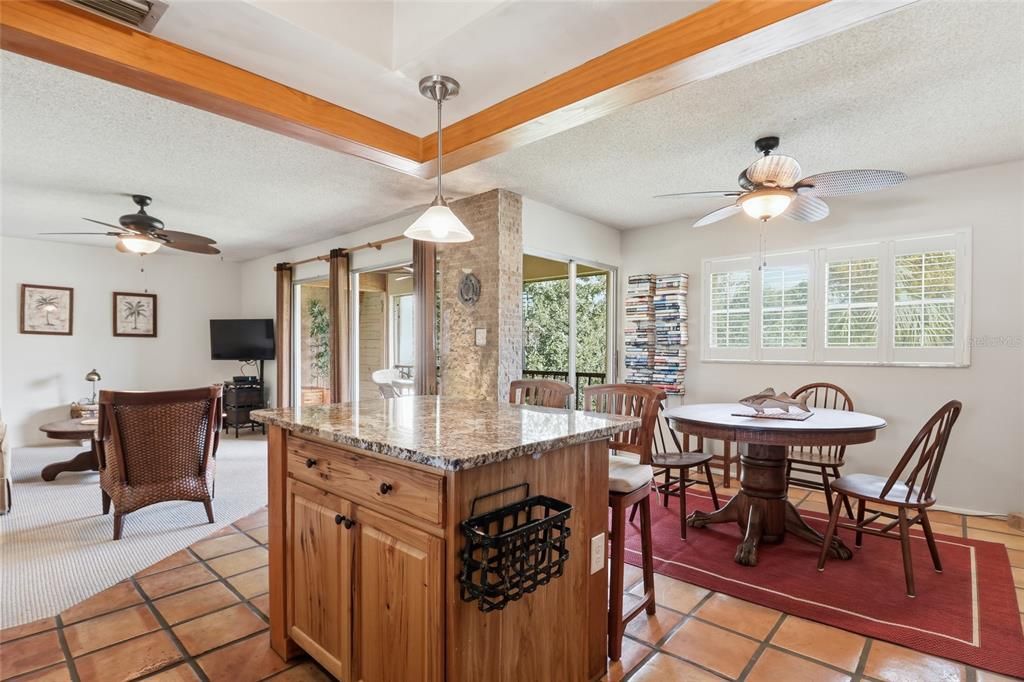 En Venta: $235,000 (2 camas, 2 baños, 1090 Pies cuadrados)