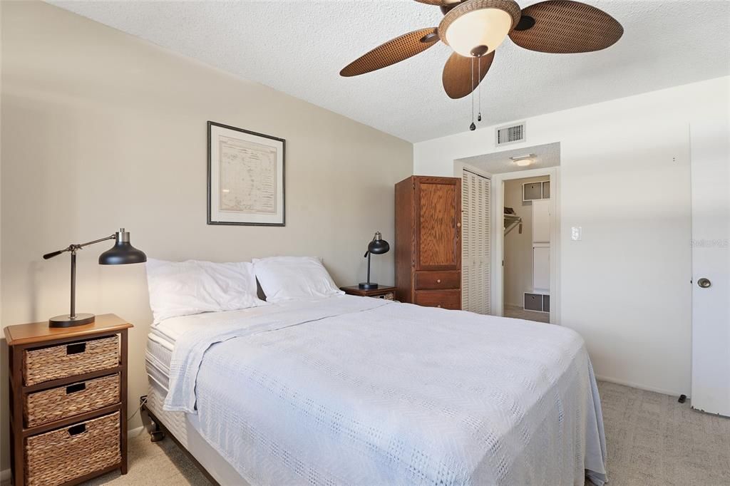 En Venta: $235,000 (2 camas, 2 baños, 1090 Pies cuadrados)