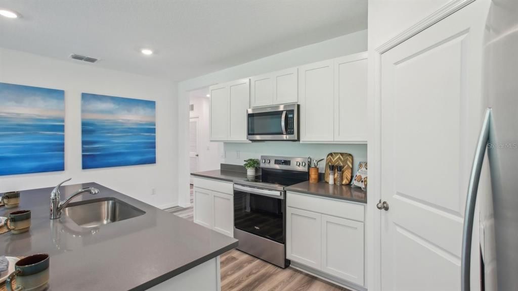 For Sale: $339,990 (4 beds, 2 baths, 1828 Square Feet)