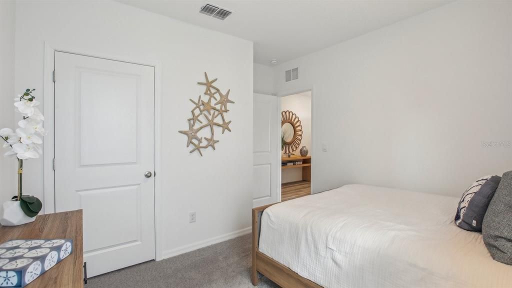 For Sale: $339,990 (4 beds, 2 baths, 1828 Square Feet)