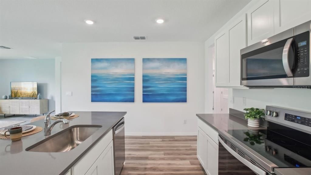 For Sale: $339,990 (4 beds, 2 baths, 1828 Square Feet)